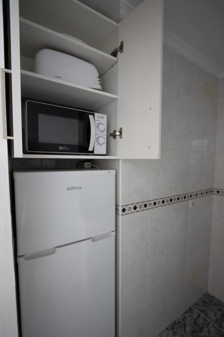 Love Rent4 Malaga La Torre De La Roca Торремолинос Экстерьер фото