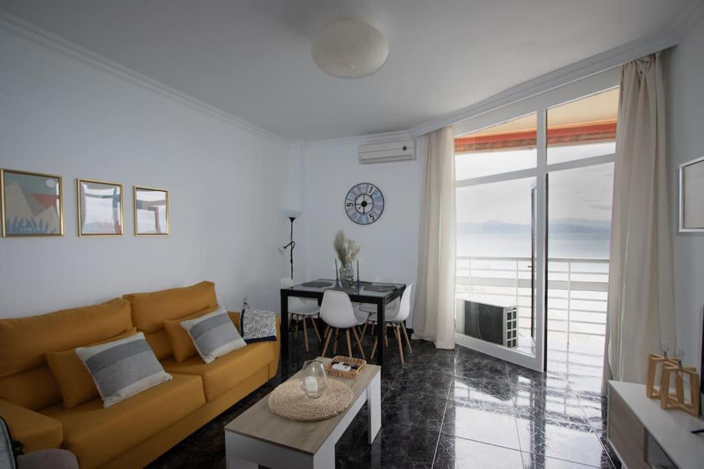 Love Rent4 Malaga La Torre De La Roca Торремолинос Экстерьер фото